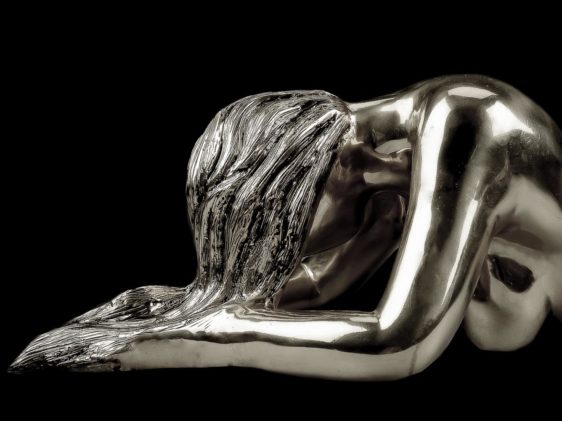 Relaxa - silver - sculpture