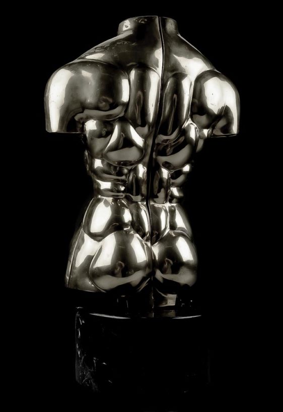 Escultura de bronce
