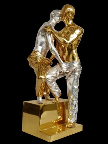 Due gay che si baciano<span> - </span>Oro/Argento - Scultura in bronzo